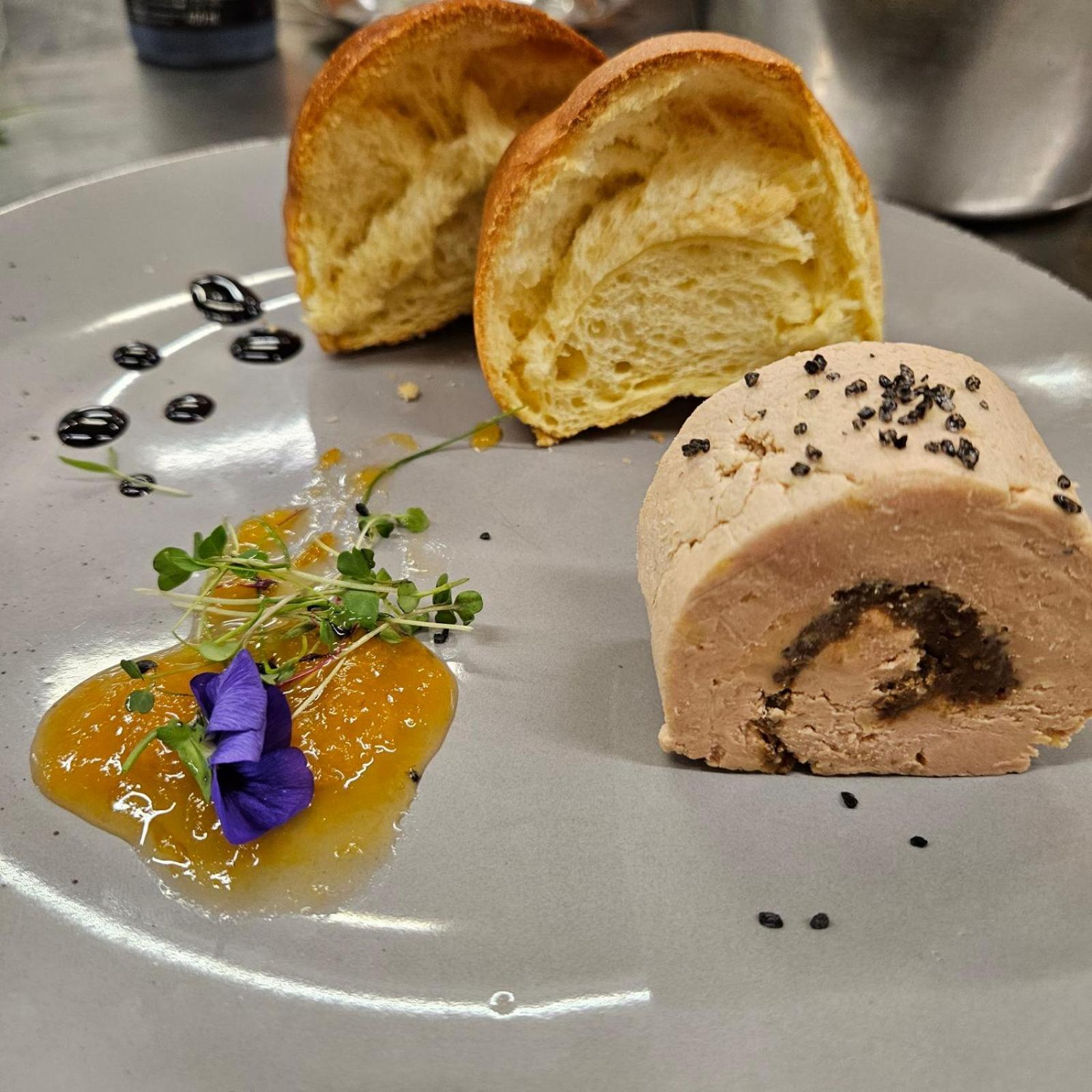 Hotel Aster Restaurant Aux Arcades Брие Экстерьер фото